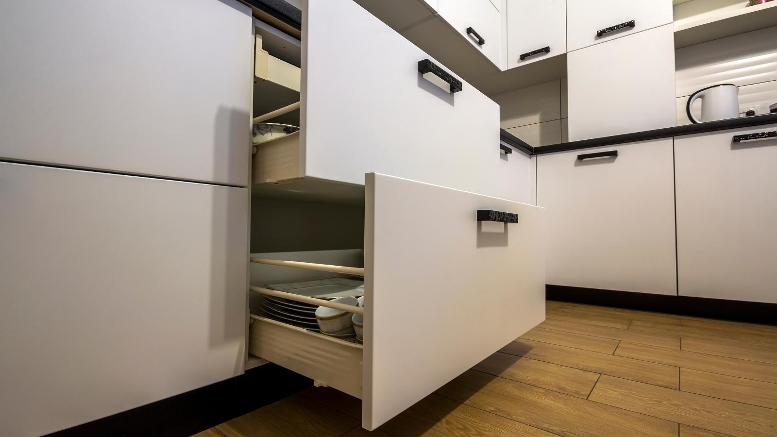 廚房訂造廚櫃翻新的選材